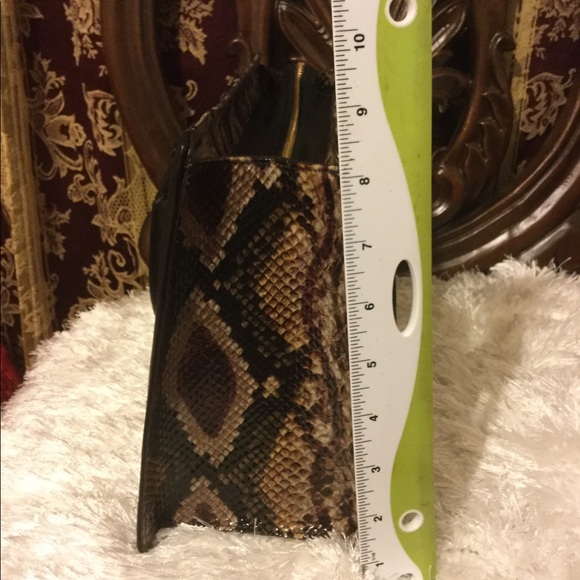 Brahmin bag 2 way SOLD TO TRADESY - Picture 6 of 8